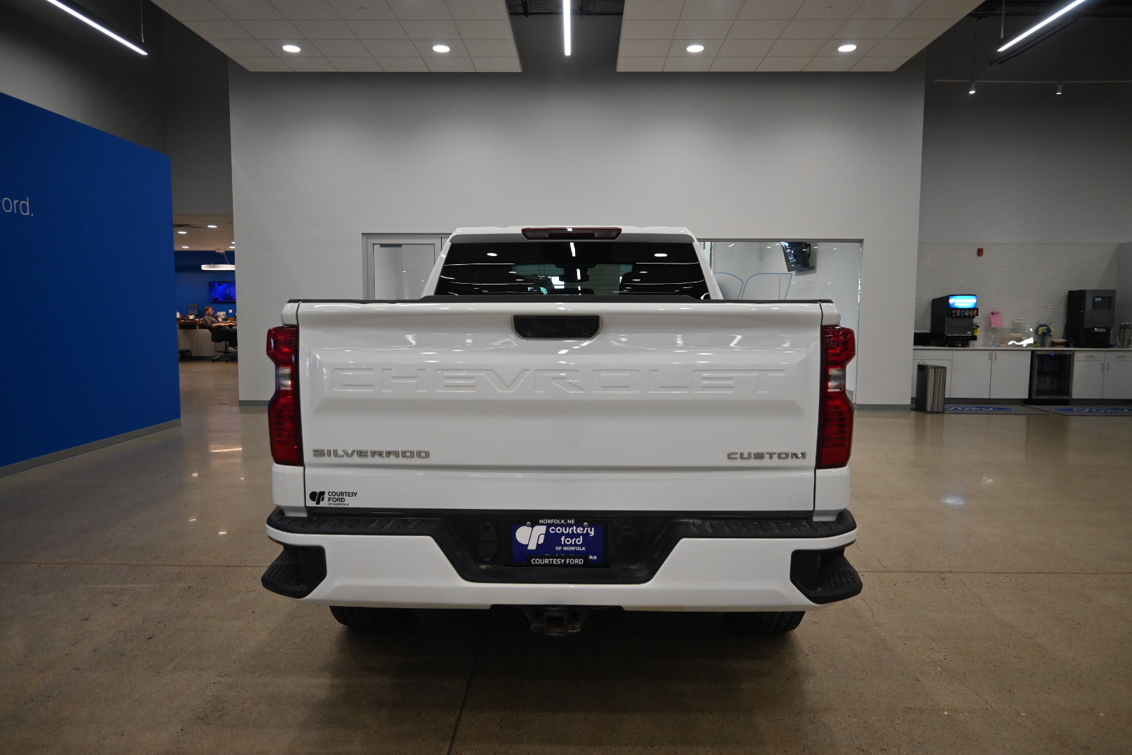 Used 2022 Chevrolet Silverado 1500 Custom image 8