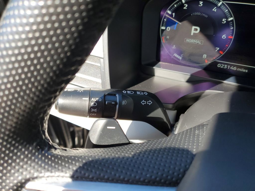 Used 2024 Mitsubishi Outlander SEL image 25