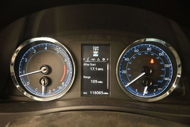 Used 2018 Toyota Corolla SE FWD image 16