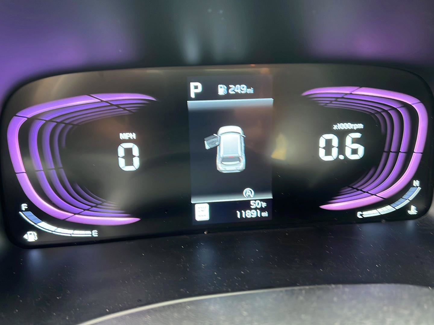 Used 2025 Kia Soul LX w/ LX Technology Package image 11