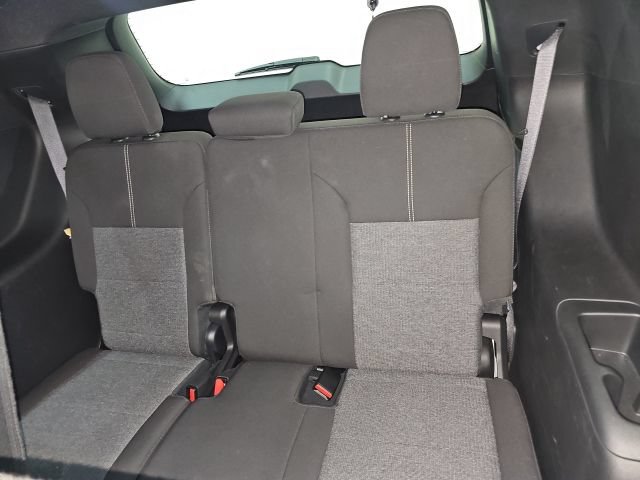 Used 2025 GMC Acadia Elevation FWD image 10