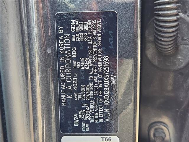 Used 2025 Kia Soul LX w/ LX Technology Package FWD image 22