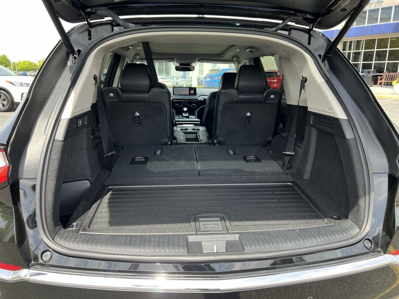 Certified 2024 Acura MDX SH-AWD w/ Technology Package image 28