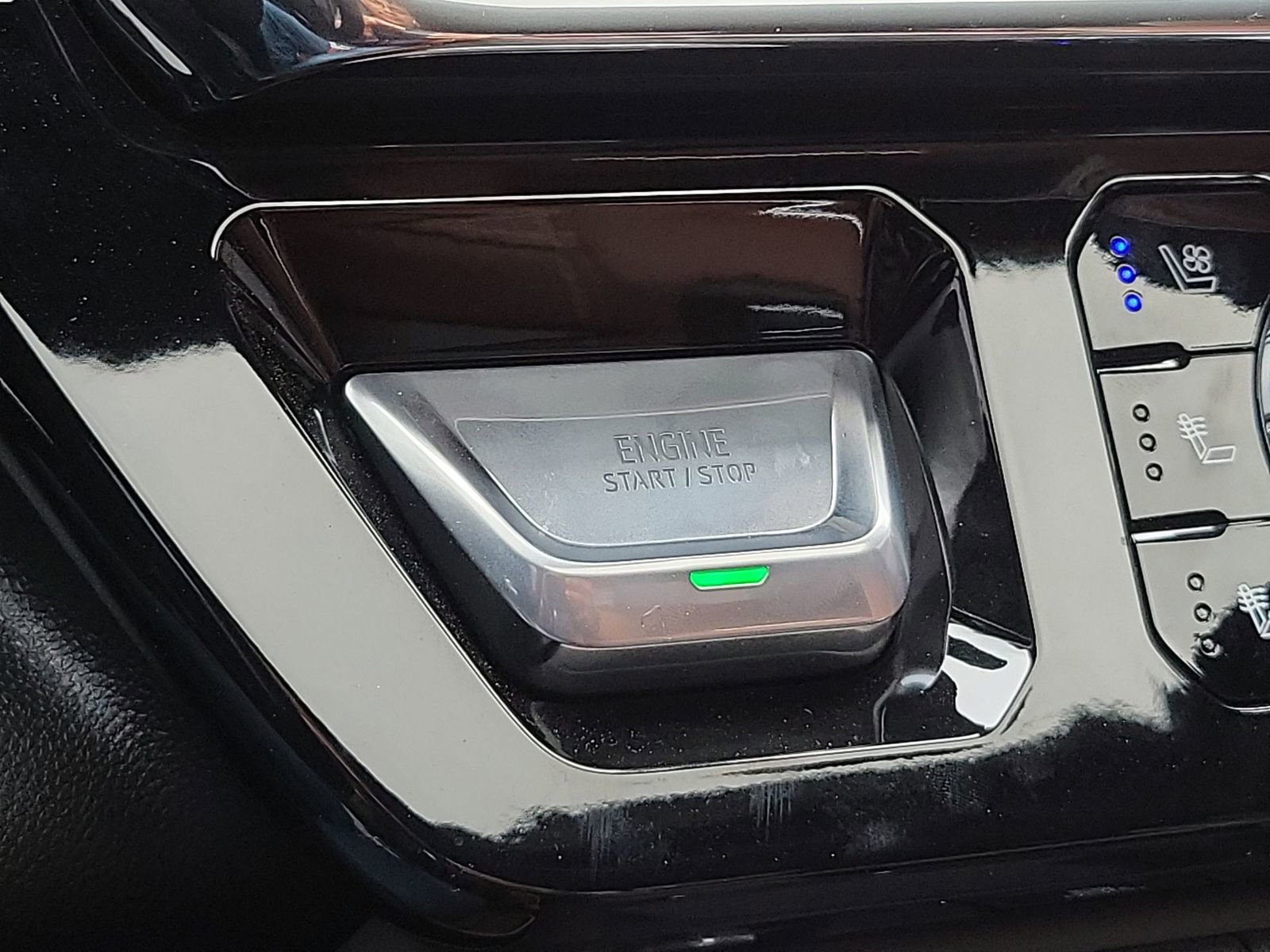 Used 2026 GMC Sierra 2500 Denali Ultimate image 17