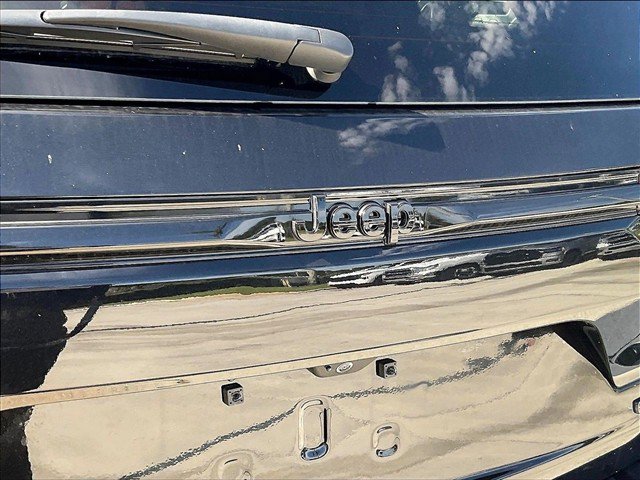 New 2025 Jeep Grand Cherokee Summit w/ Obsidian Package AWD/4WD image 27