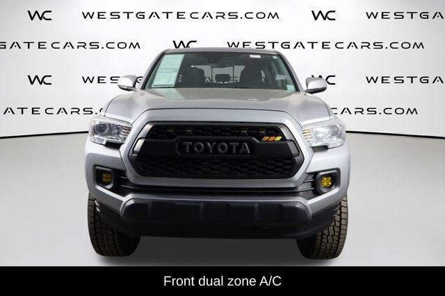 Used 2022 Toyota Tacoma SR5 w/ Technology Package RWD image 2