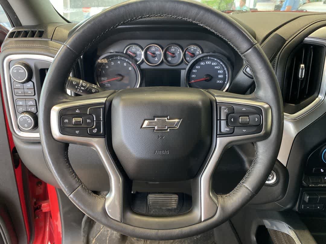 Used 2020 Chevrolet Silverado 1500 LT Trail Boss AWD/4WD image 17