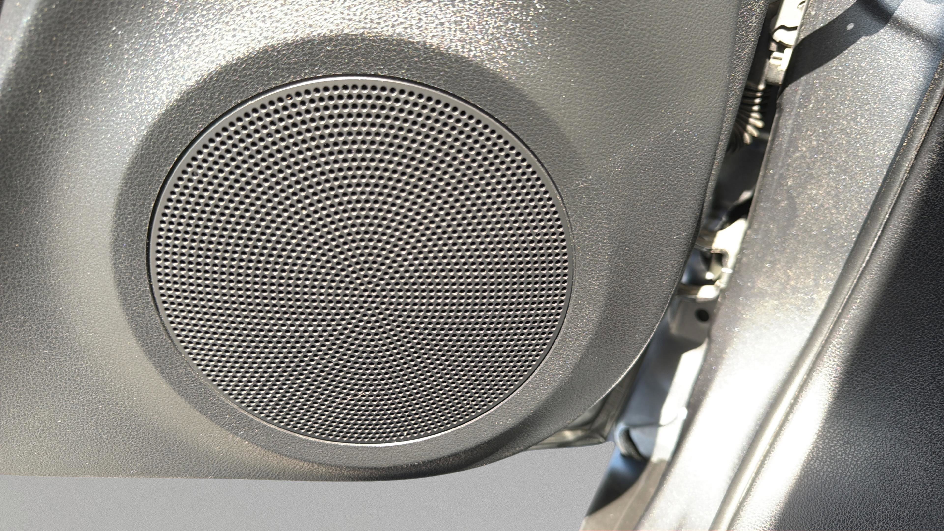 Used 2012 Nissan Juke SL AWD/4WD image 29