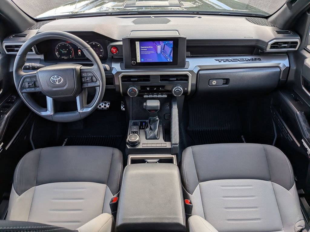 Used 2025 Toyota Tacoma TRD Sport AWD/4WD image 13