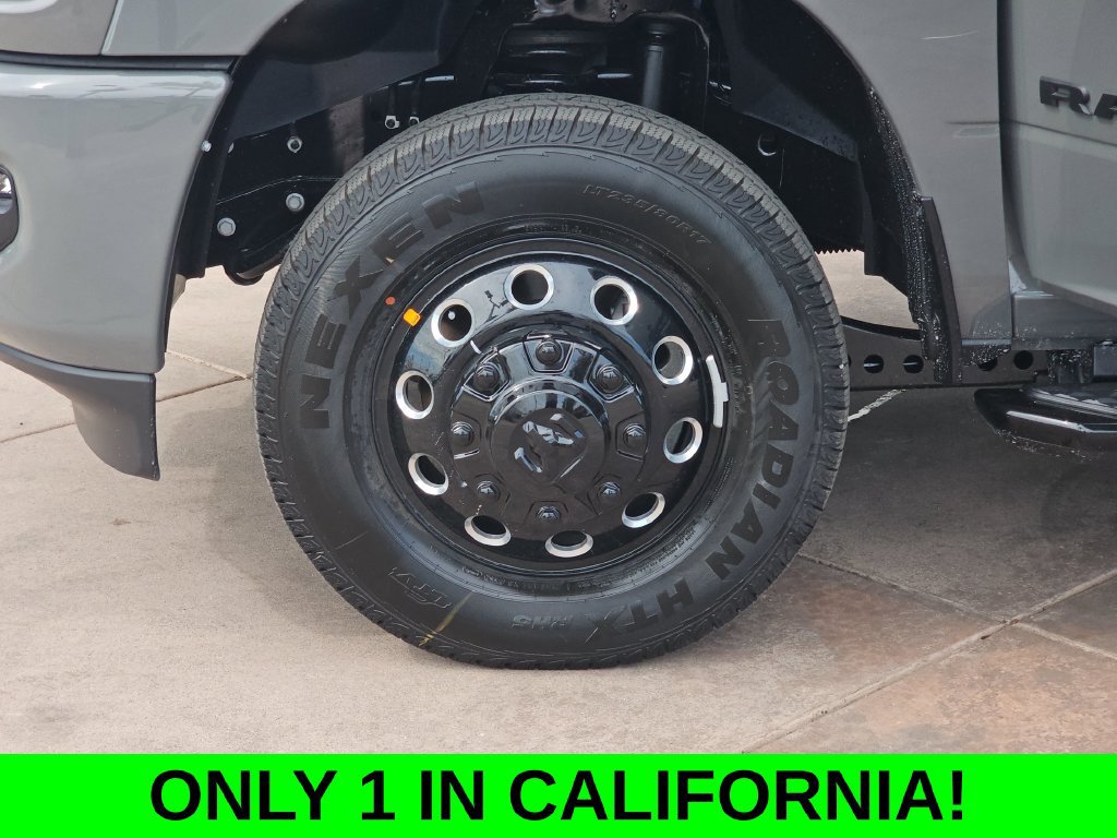 New 2027 RAM 3500 Big Horn AWD/4WD image 36