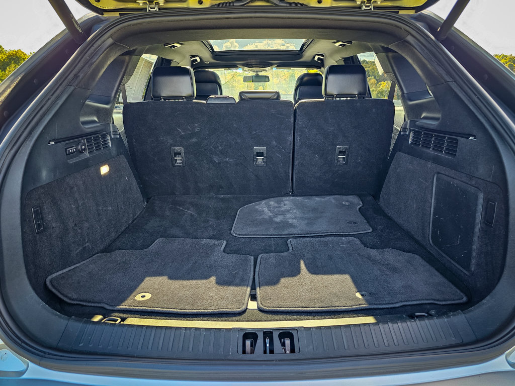 Used 2019 Lincoln Nautilus Select AWD/4WD image 35