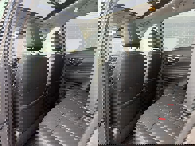 Used 2020 Nissan Rogue SL w/ Premium Package image 15