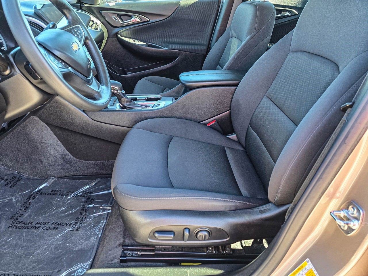 Certified 2025 Chevrolet Malibu LT FWD image 15