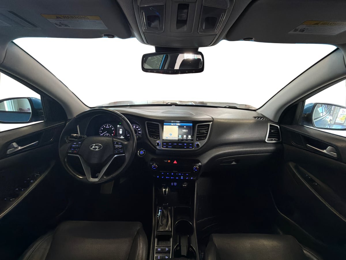 Used 2016 Hyundai Tucson Limited w/ Option Group 03 AWD/4WD image 17