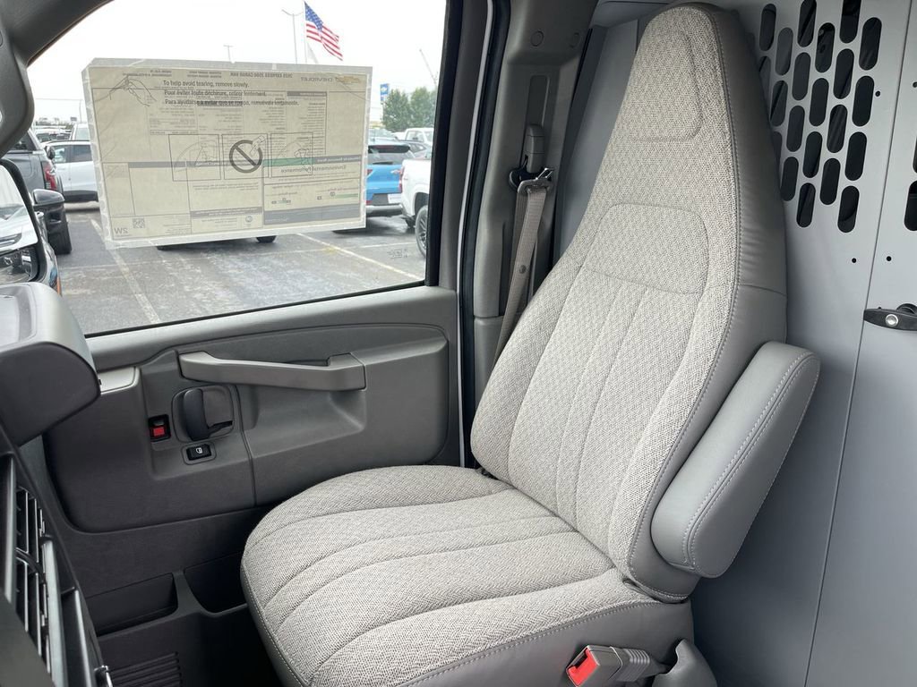 New 2025 Chevrolet Express 2500 w/ Driver Convenience Package RWD image 17