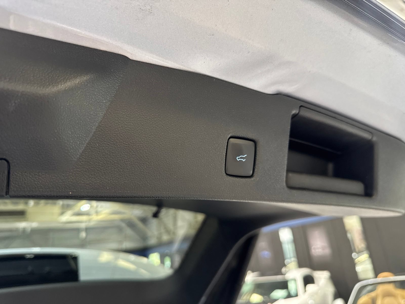 Used 2022 Ford Escape Titanium AWD/4WD image 49