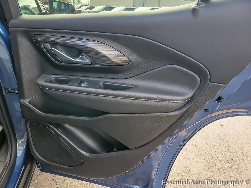 Used 2024 GMC Terrain SLE w/ Driver Convenience Package image 22