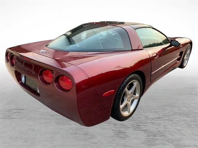 Used 2003 Chevrolet Corvette Coupe w/ Preferred Equipment Group RWD image 2