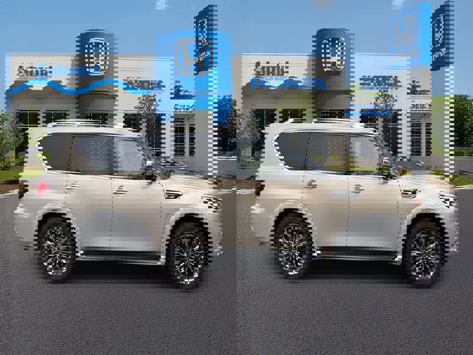 Used 2020 INFINITI QX80 Luxe w/ Sensory Package image 8