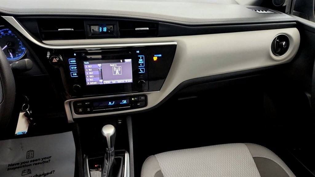 Certified 2019 Toyota Corolla LE FWD image 29