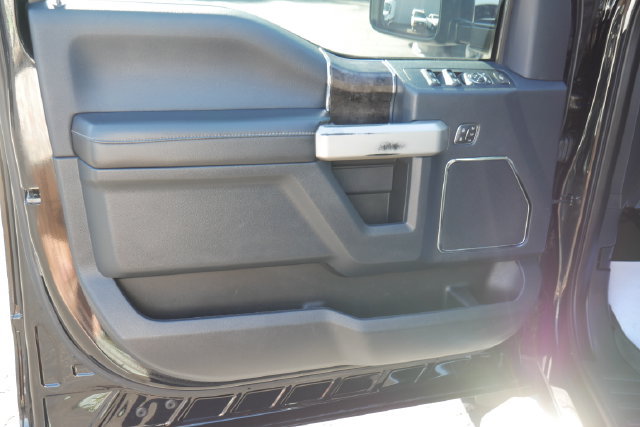 Used 2022 Ford F350 Lariat w/ Lariat Ultimate Package AWD/4WD image 14