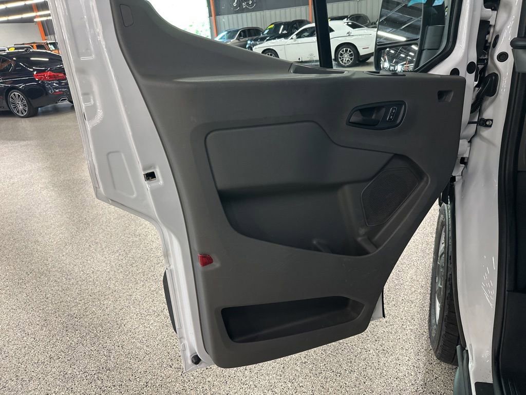 Used 2022 Ford Transit 150 Low Roof w/ Load Area Protection Package RWD image 10