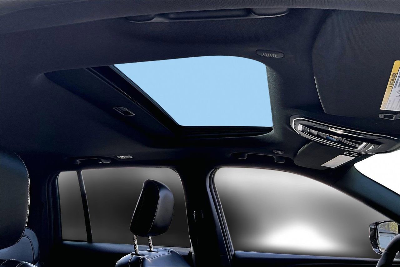 Certified 2023 Jeep Grand Cherokee Altitude image 15