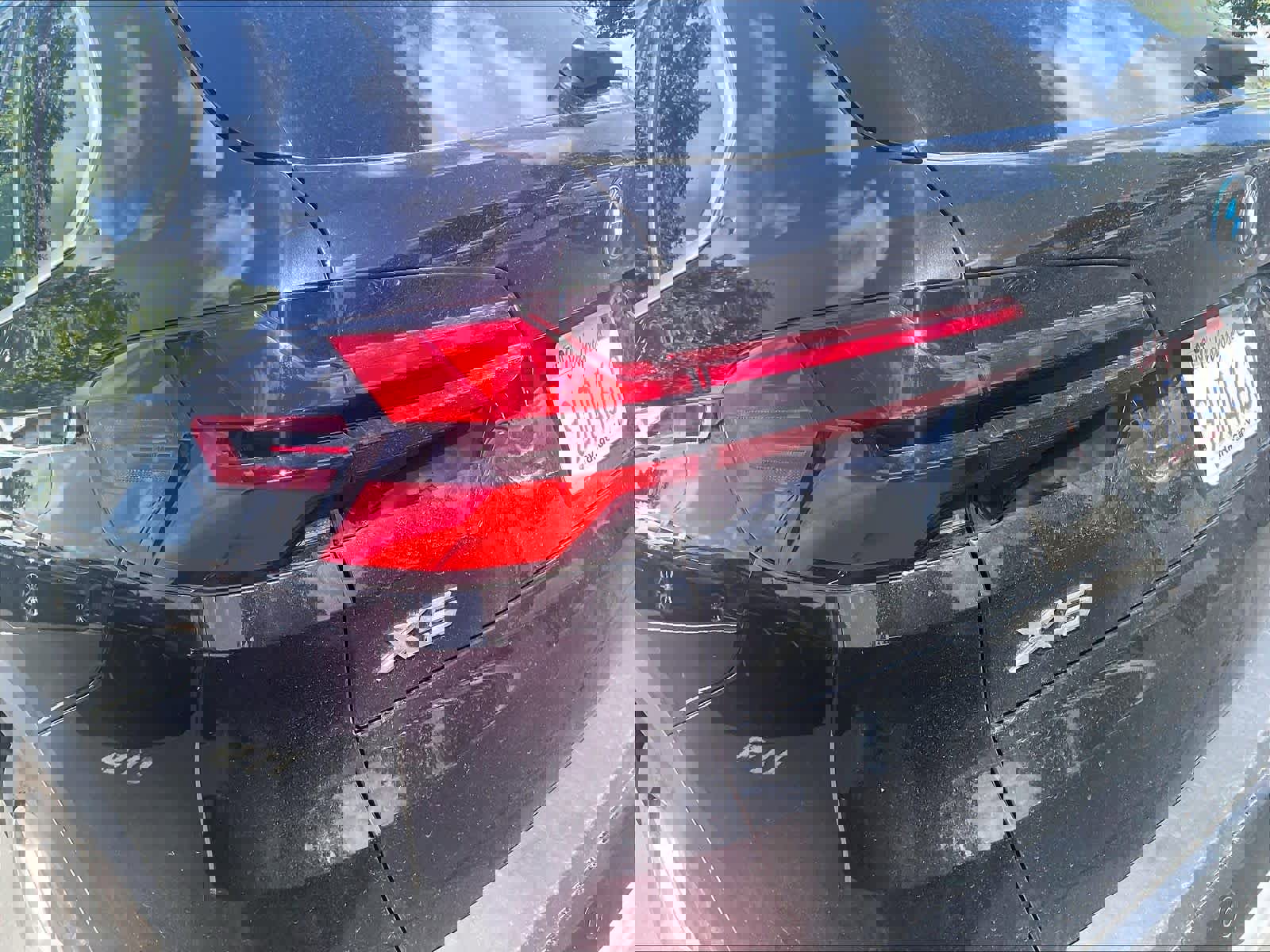 Used 2024 BMW X5 xDrive50e w/ Parking Assistance Package AWD/4WD image 29