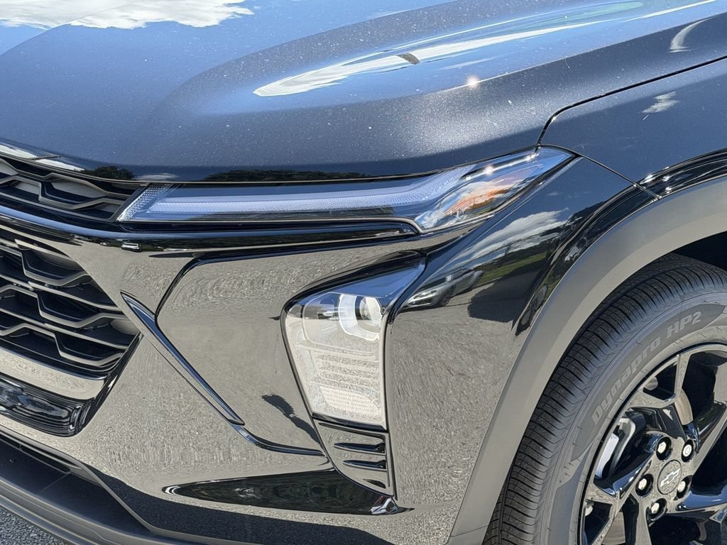 New 2026 Chevrolet Trax LT w/ Driver Confidence Package FWD image 9