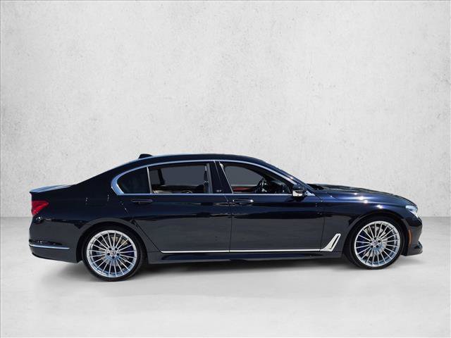 Used 2017 BMW ALPINA B7 xDrive AWD/4WD image 4