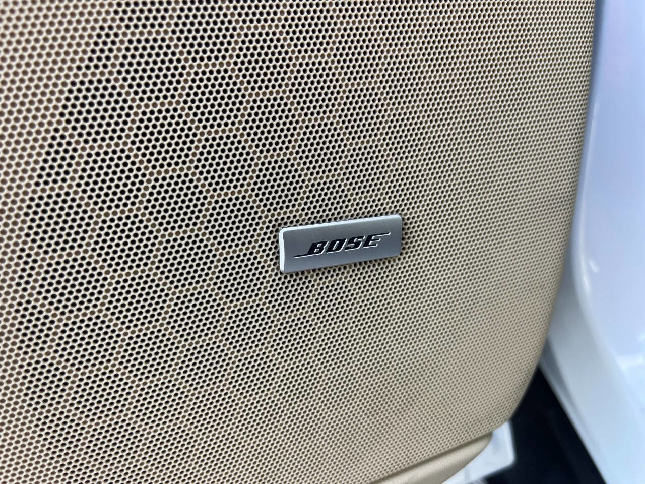 Used 2018 Cadillac XT5 Luxury w/ Driver Awareness Package image 38