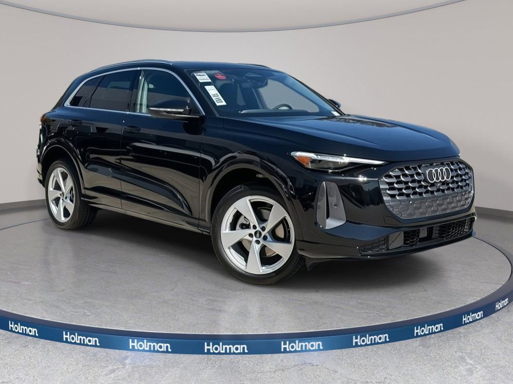 Certified 2025 Audi Q5 Premium w/ Premium Plus AWD/4WD image 1