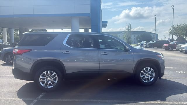 Used 2021 Chevrolet Traverse LS FWD image 8