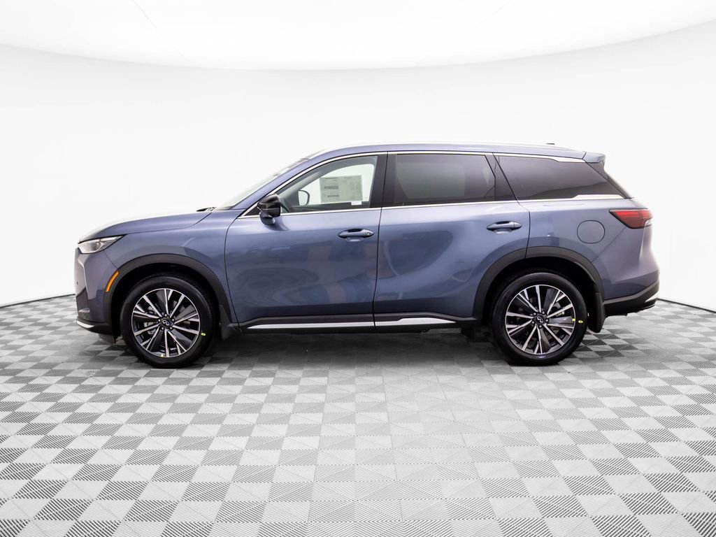 New 2026 INFINITI QX60 Luxe image 2