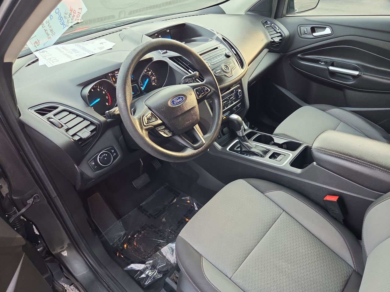 Used 2017 Ford Escape SE FWD image 16