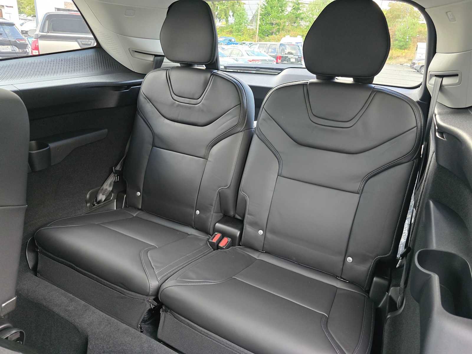 New 2026 Volvo EX90 Ultra AWD/4WD image 17