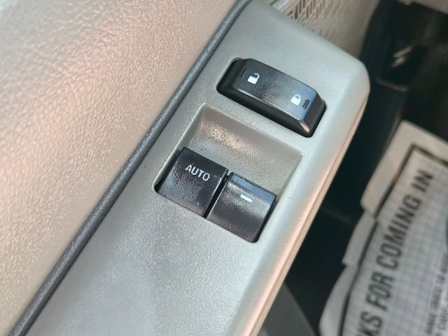 Used 2014 Ford E-350 and Econoline 350 XL w/ Power Windows & Locks Group RWD image 19