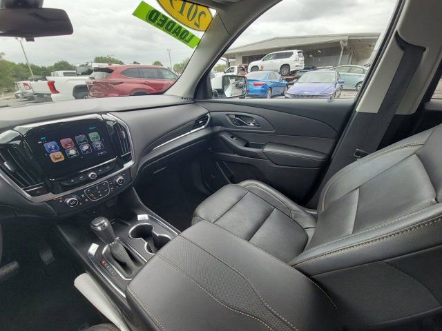 Used 2019 Chevrolet Traverse Premier w/ Driver Confidence II Package FWD image 3