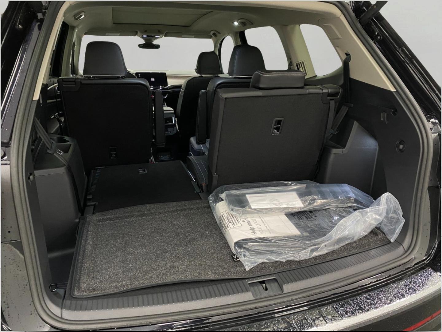 New 2026 Volkswagen Atlas SEL Premium R-Line image 6