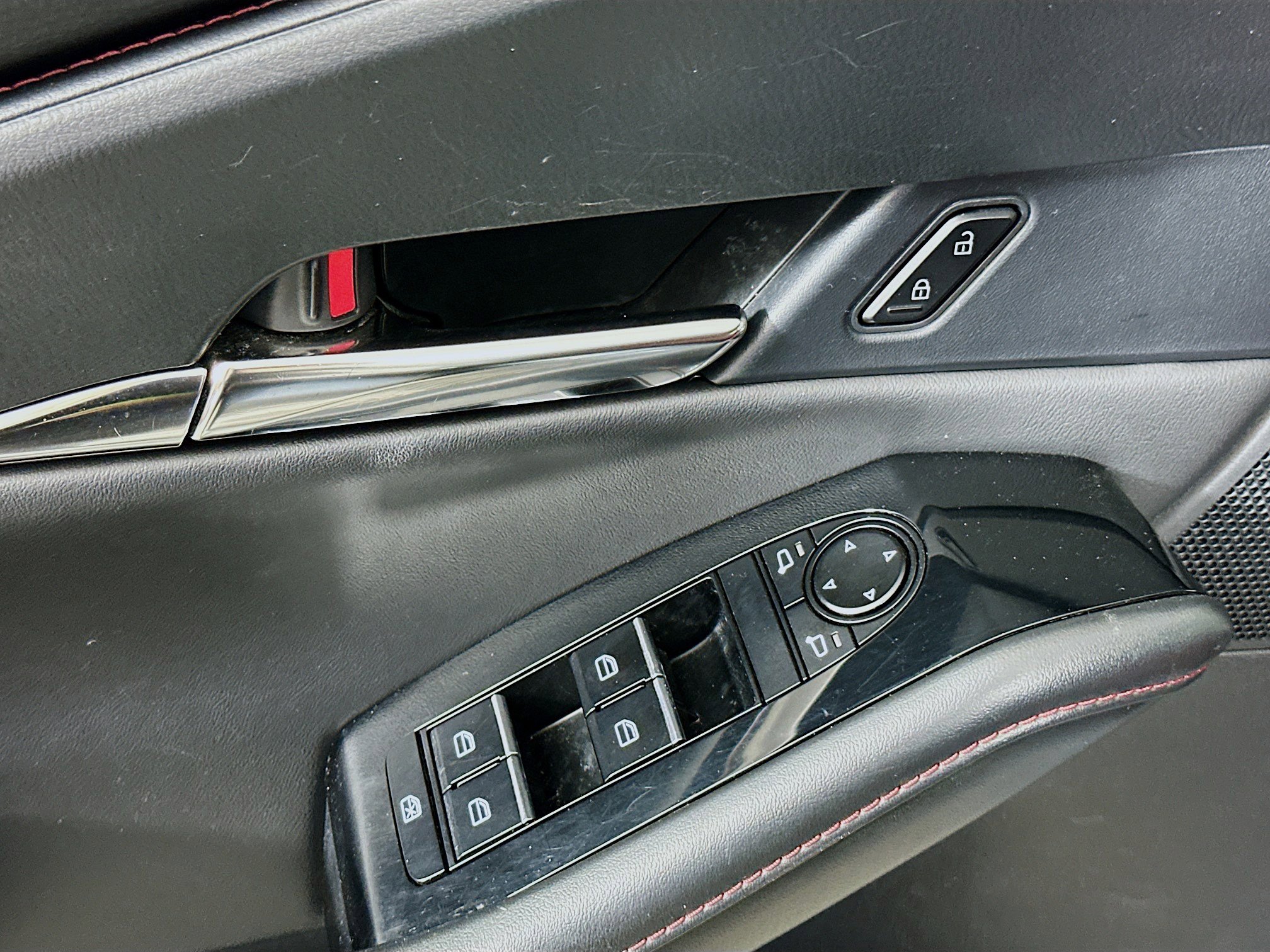 Used 2024 MAZDA CX-30 AWD 2.5 S w/ Preferred Package image 15