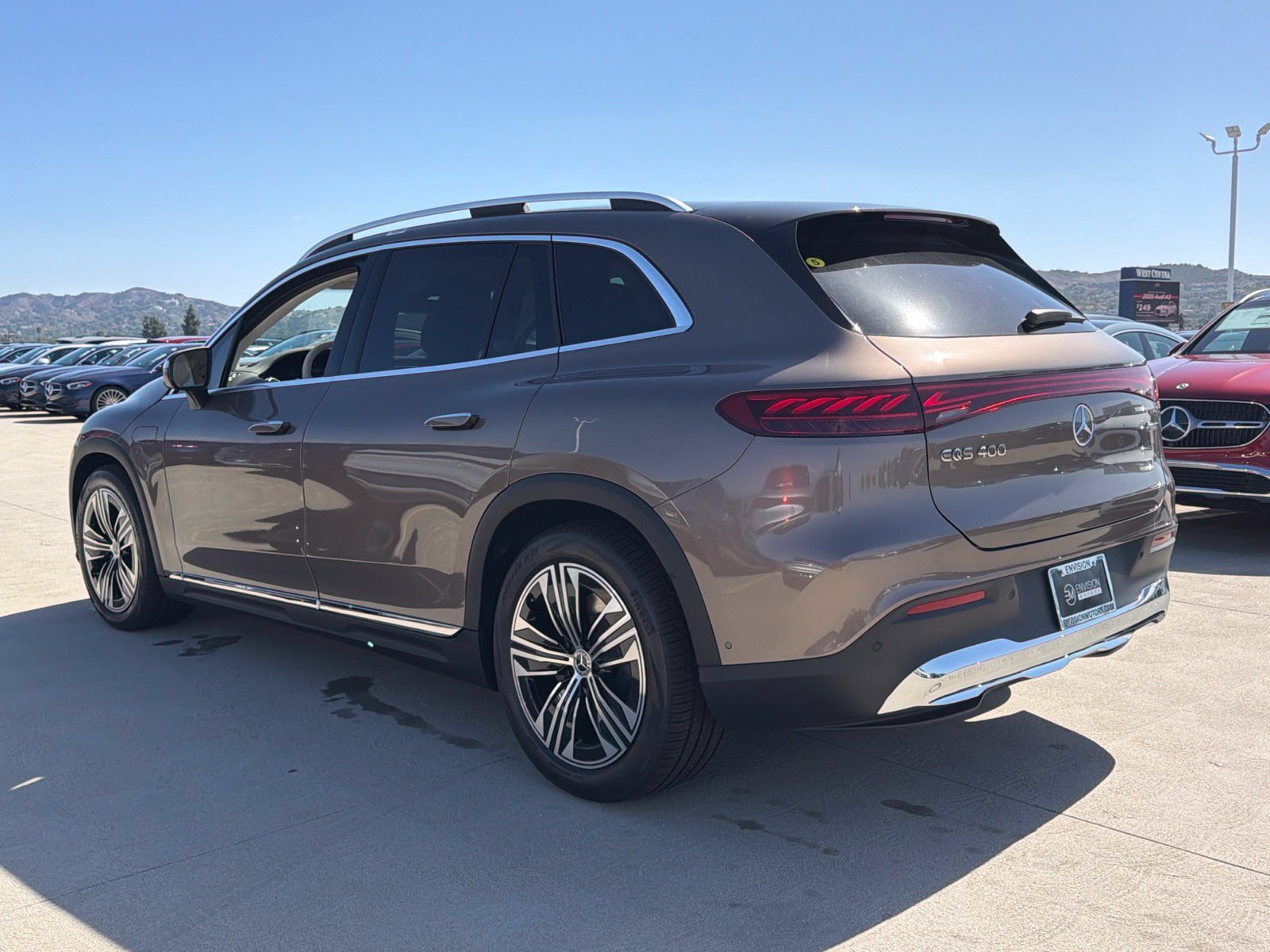 New 2027 Mercedes-Benz EQS 400 4MATIC SUV image 7