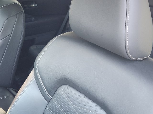 Used 2025 Nissan Pathfinder Platinum w/ Cargo Package FWD image 20