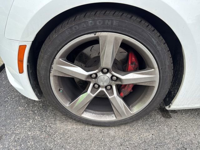Used 2017 Chevrolet Camaro SS RWD image 7