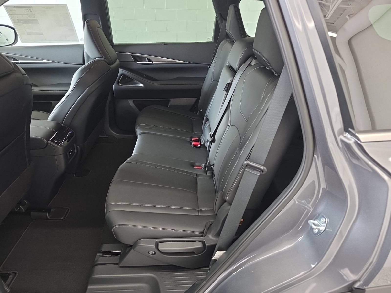 New 2026 INFINITI QX60 Luxe w/ Cargo Package AWD/4WD image 21