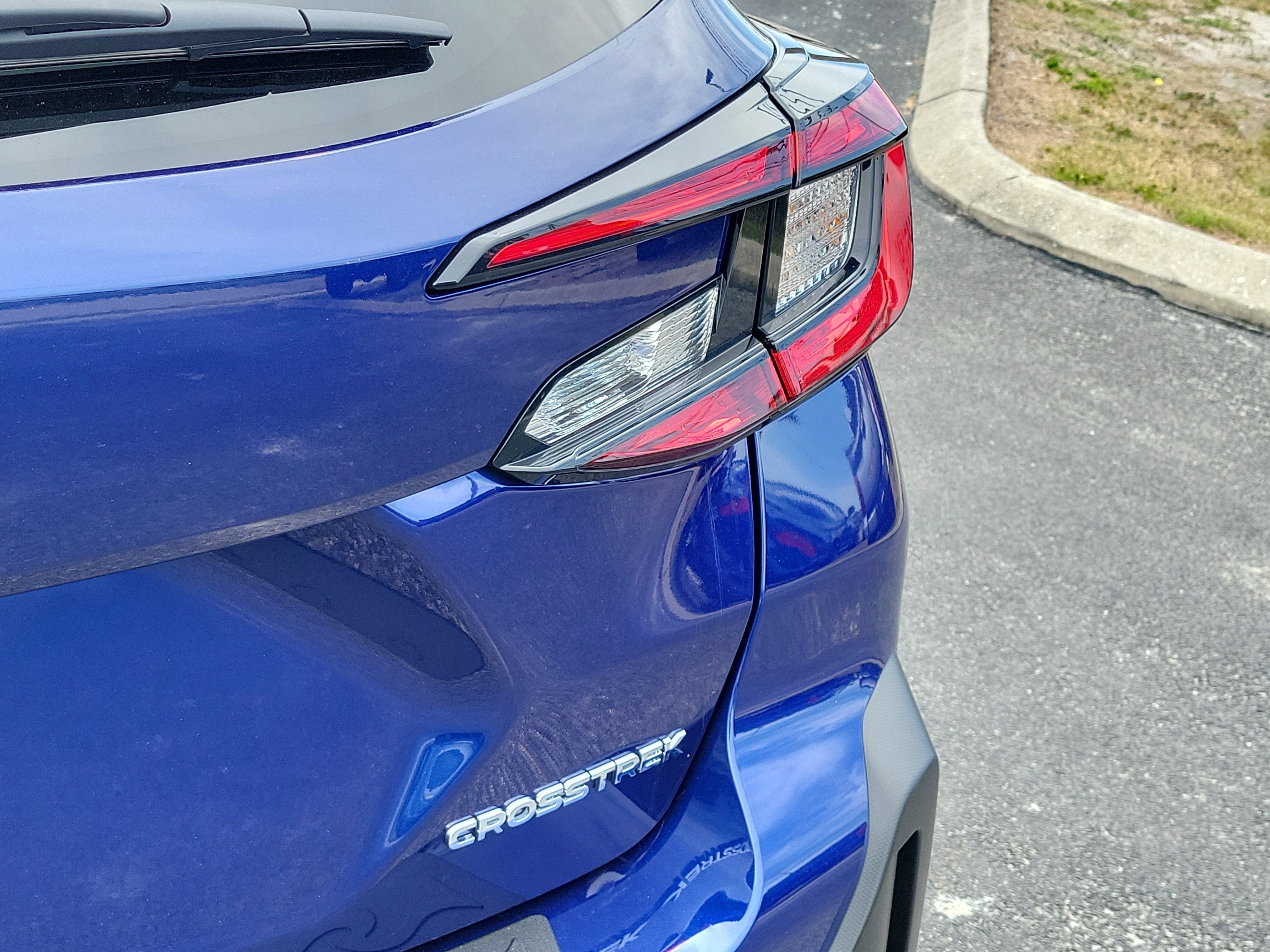 Certified 2025 Subaru Crosstrek 2.0i Premium AWD/4WD image 11