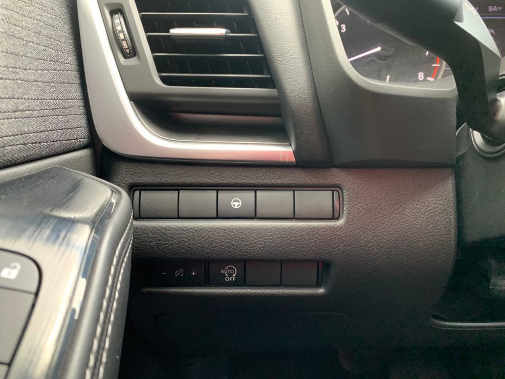 Used 2023 Nissan Rogue SV image 20