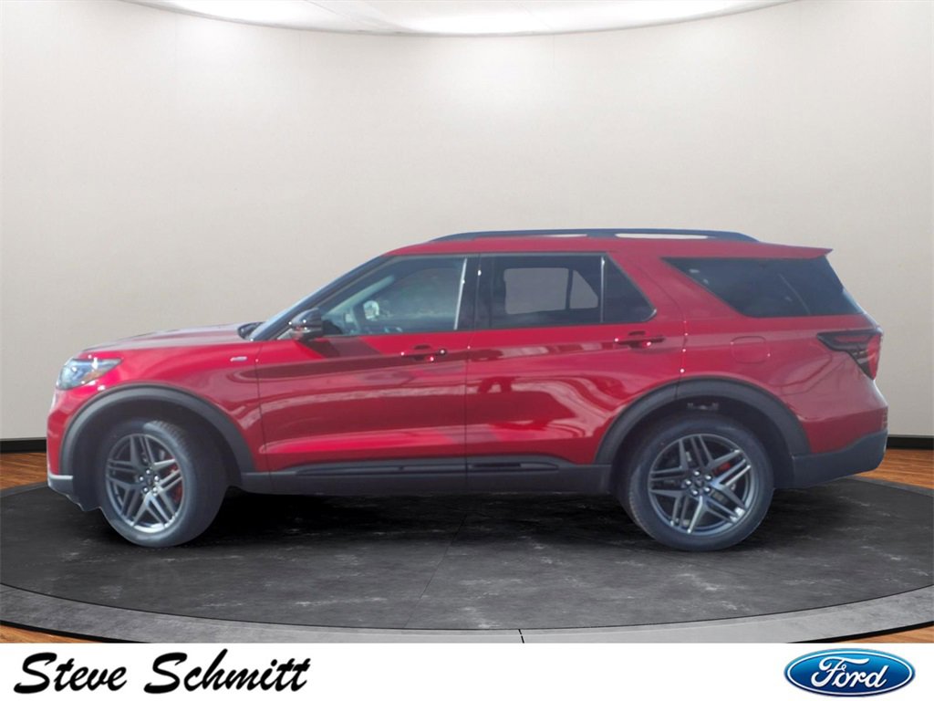 New 2026 Ford Explorer ST-Line image 2