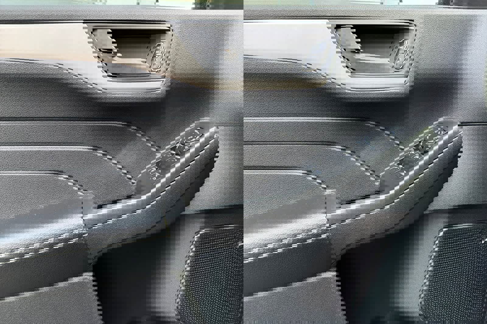 Used 2022 Ford Escape SE image 14