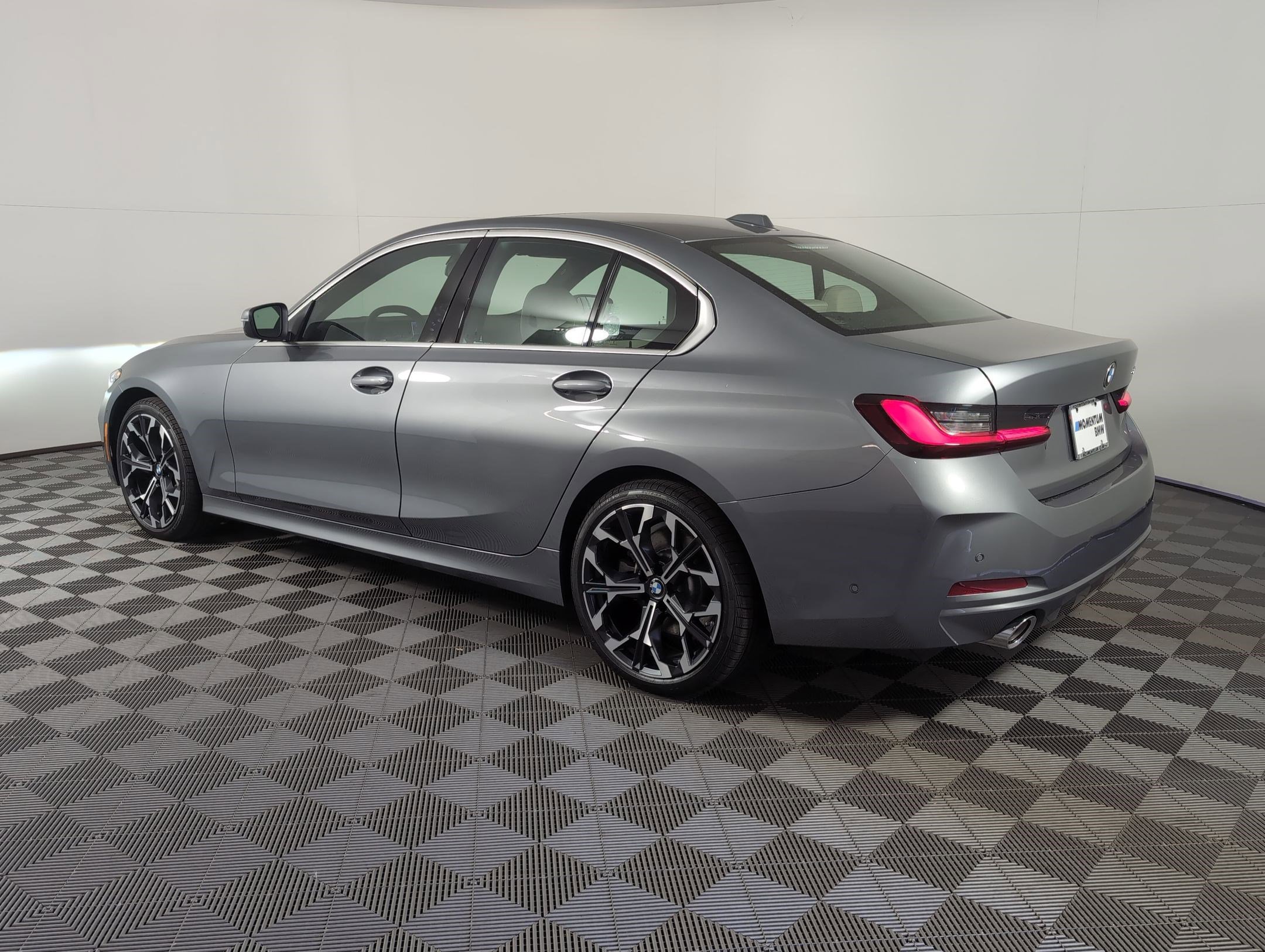 Used 2026 BMW 330i Sedan w/ Premium Package image 3