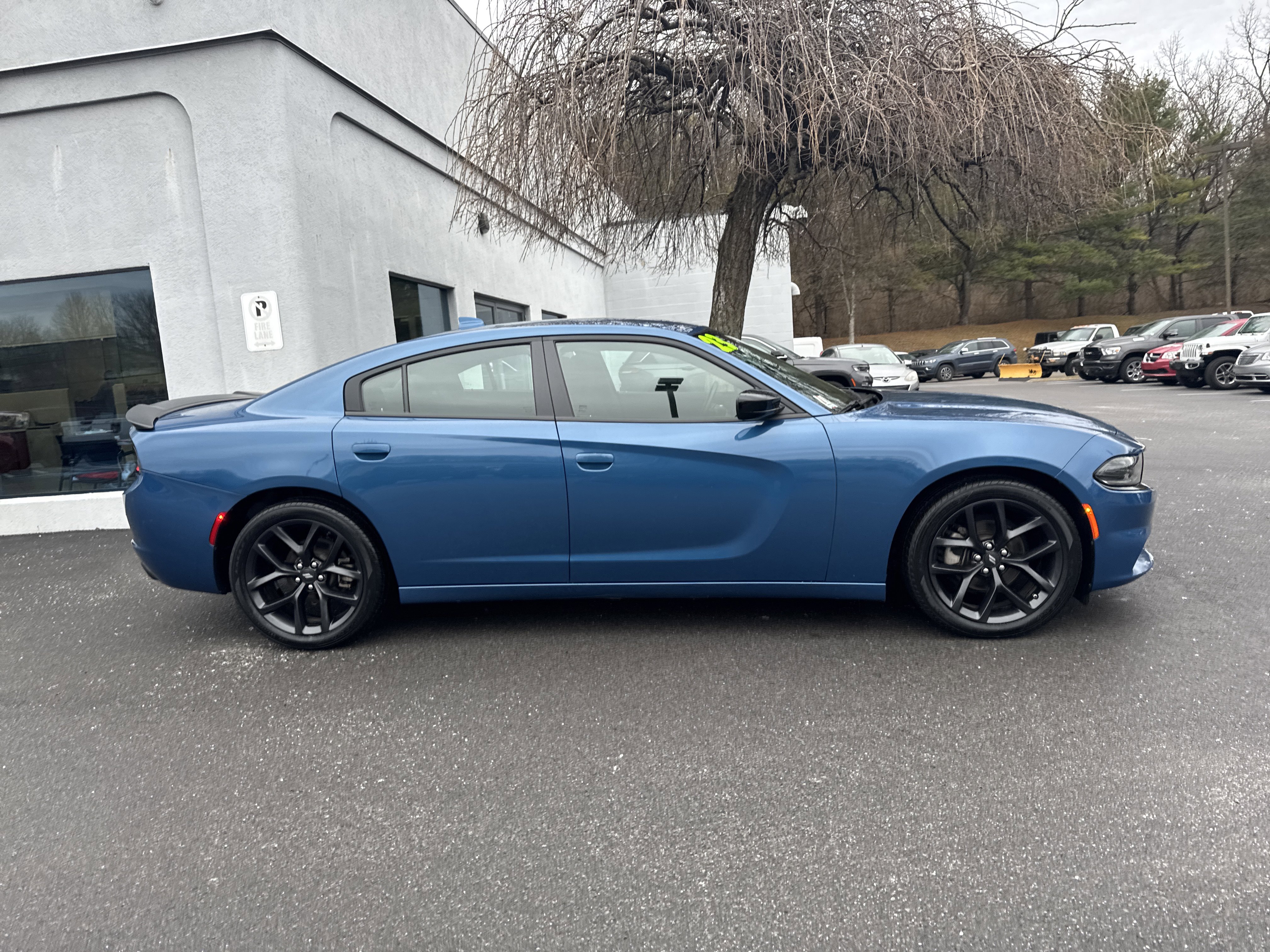 Used 2023 Dodge Charger SXT w/ Blacktop Package image 2